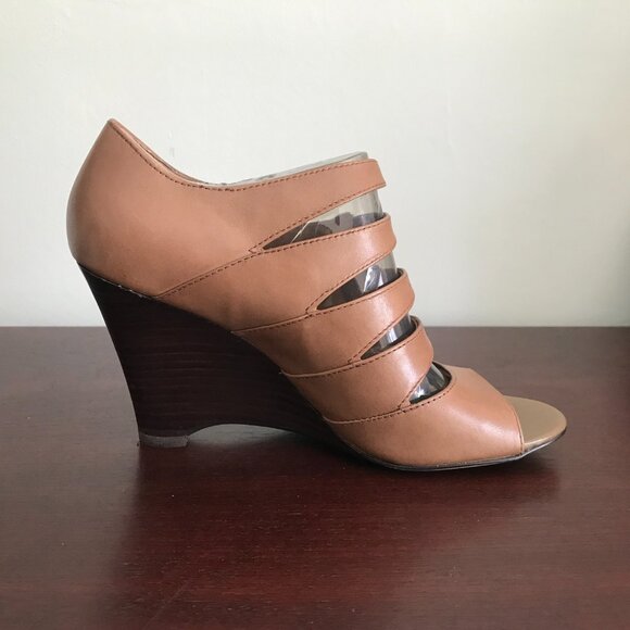 Franco Sarto | Wedge Buckle Booties - Picture 6 of 10